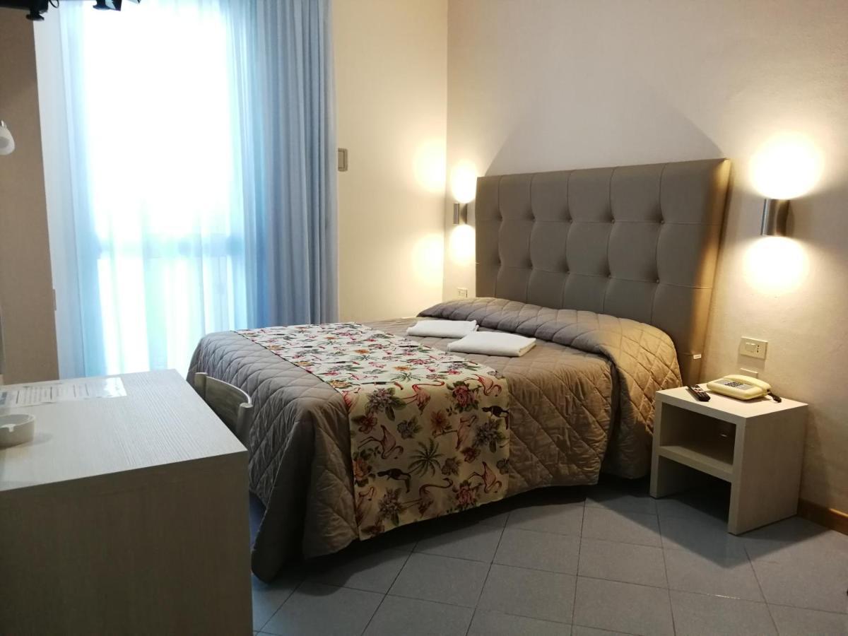 Hotel Sogno В'яреджо Екстер'єр фото